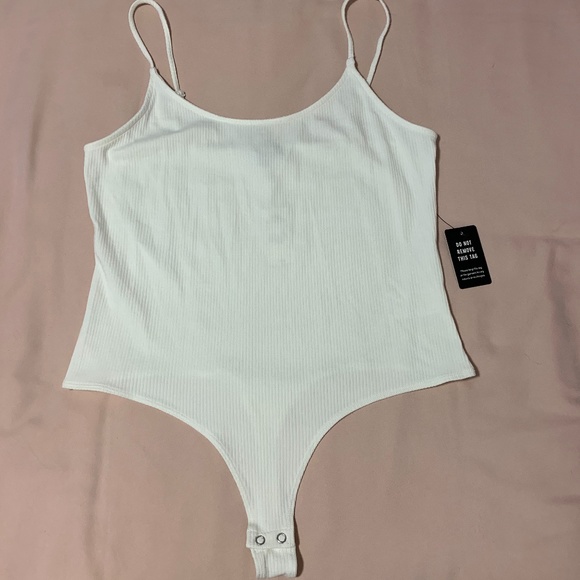 NWT Express Essential Thong Bodysuit Cami - Picture 2 of 5